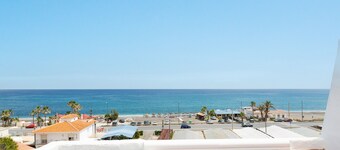 CASA SILOAM - Wonderful house with sea views, shared swimming pool and free WIFI