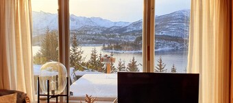 Cabin - Sleeps 6 - Pets Ok - Pato - Parking