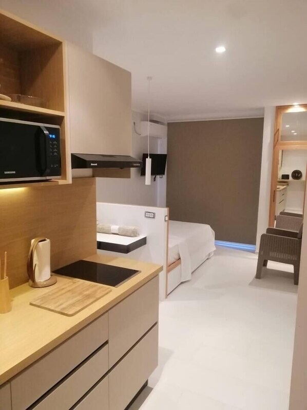 1 habitación, tabla de planchar con plancha, wifi y ropa de cama 