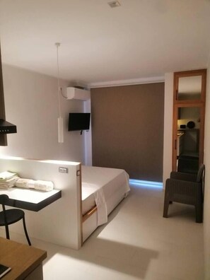 1 chambre, fer et planche à repasser, Wi-Fi, draps fournis