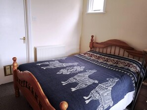 1 bedroom, iron/ironing board, WiFi, bed sheets - Cosy 1 Bed Flat Hideout - Sleeps 2 w Free Parking (London)
