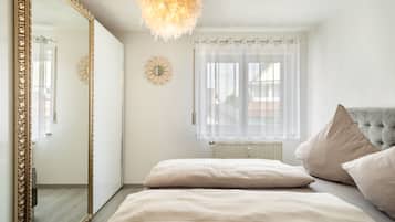 1 bedroom, free WiFi, bed sheets