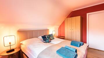 4 camere, ferro/asse da stiro, Wi-Fi gratuito, lenzuola