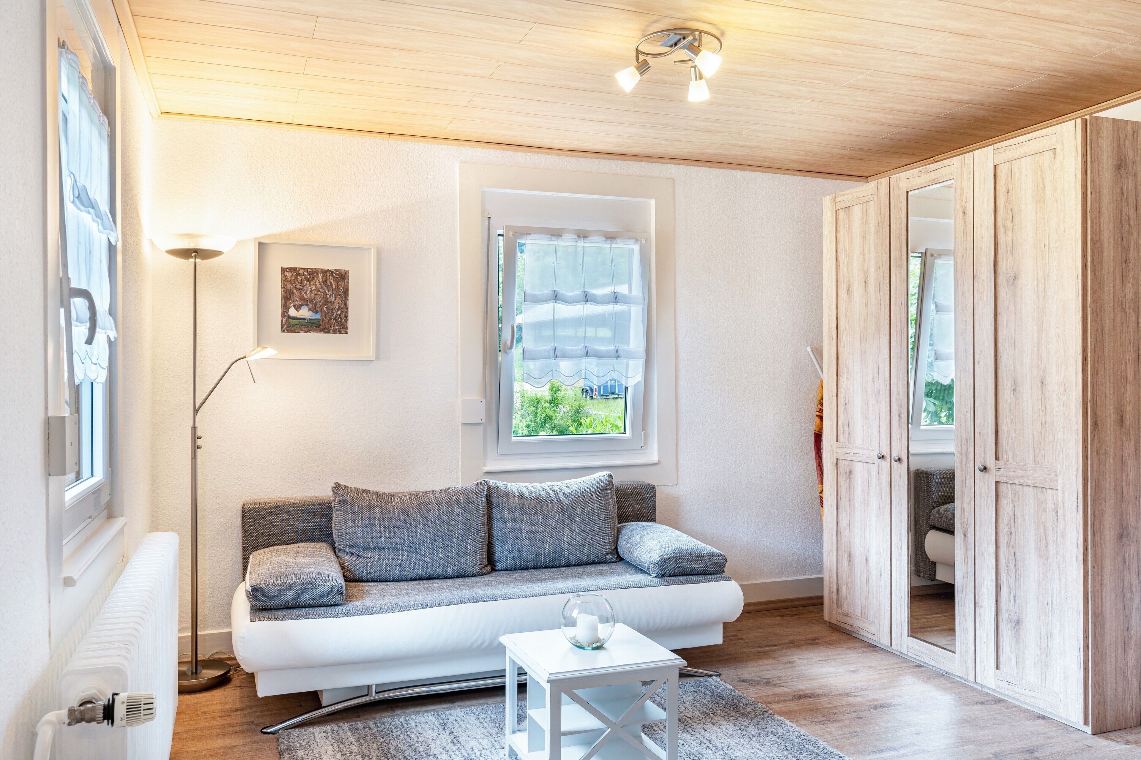 Fernseher, Streaming-Dienste, Stereoanlage