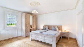 3 Schlafzimmer, Bügeleisen/Bügelbrett, kostenloses WLAN, Bettwäsche