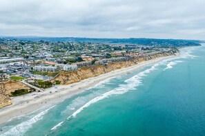 Beach nearby - Luxurious remodeled Townhouse in Solana Beach (Solana Beach)