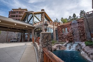 Exterior - Remodeled Westgate Studio, resort amenities, multiple pools, tennis, onsite spa, restaurant (Park City)
