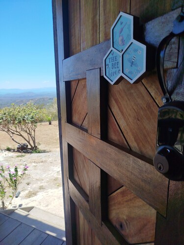 Sustainable Solar House, Amazing View, Rural & pet-friendly!