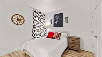 2 chambres, fer et planche à repasser, lit parapluie, Wi-Fi