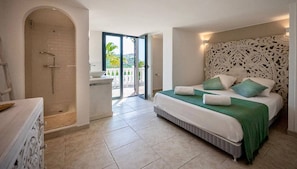 6 bedrooms, free WiFi