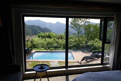 Yueguo Shanqiu Hostel