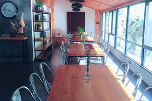 Unclassified image, 4 of 59, button - Yueguo Shanqiu Hostel (Hangzhou)