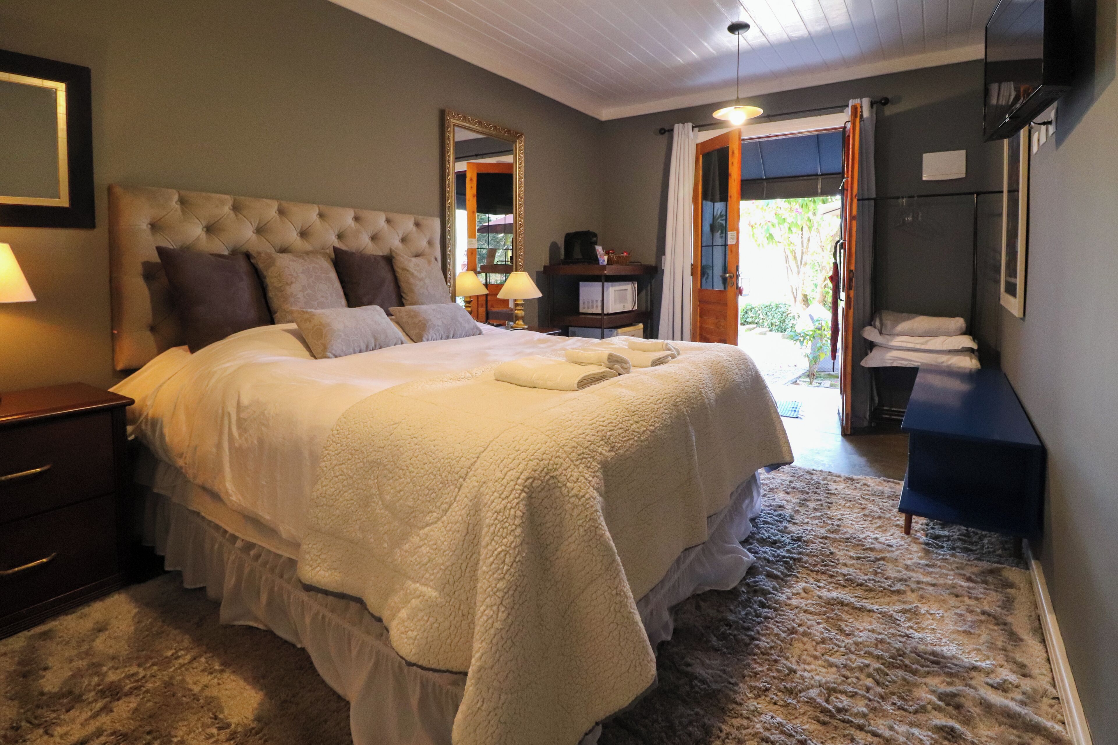 Phòng Suite tiện nghi đơn giản | 1 phòng ngủ, phòng cách âm, truy cập Internet không dây miễn phí 