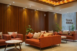 Reception - Hotel Stature Inn (Garudeshwar)