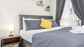 4 bedrooms, iron/ironing board, travel cot, free WiFi
