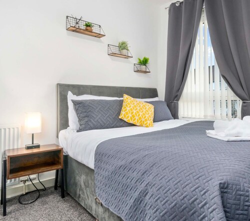Four bedroom 1st floor apartment in Airdrie