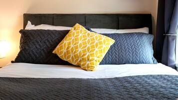 4 bedrooms, iron/ironing board, travel crib, free WiFi