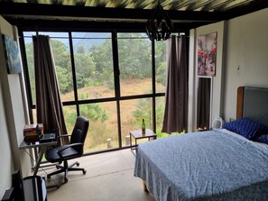 1 dormitorio, escritorio, wifi y ropa de cama