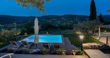 Terrazza Sulla Valle 4 2 Emma Villas