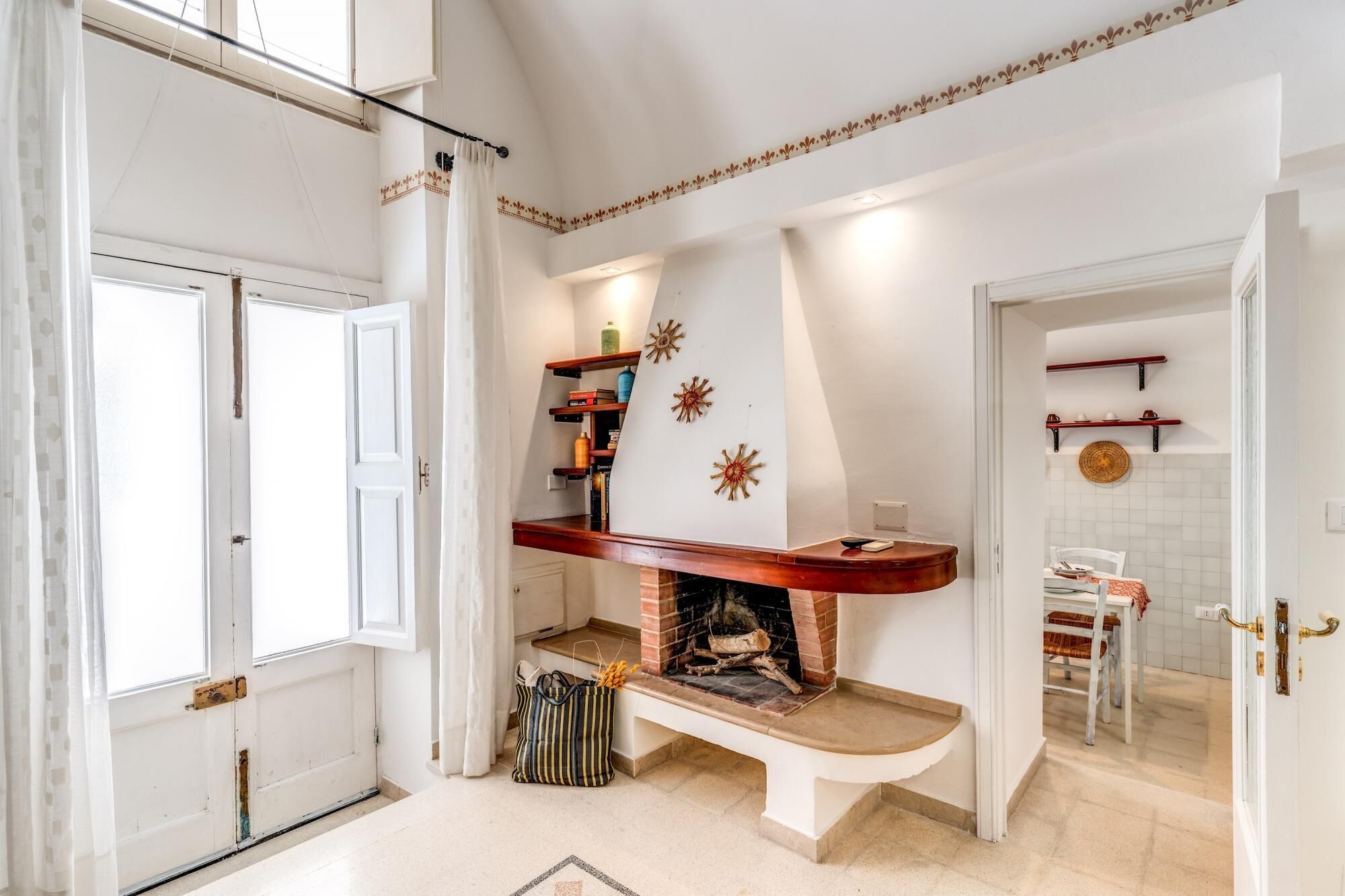 House | 1 bedroom
