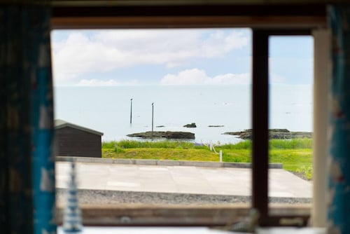 Bellrock View - Traditional Coastal Retreat