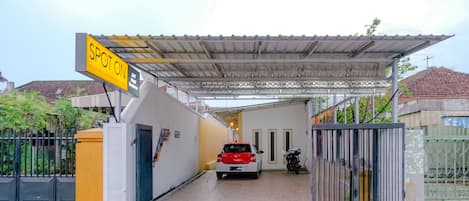 Bagian depan properti