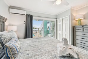 1 dormitorio, tabla de planchar con plancha, wifi y ropa de cama