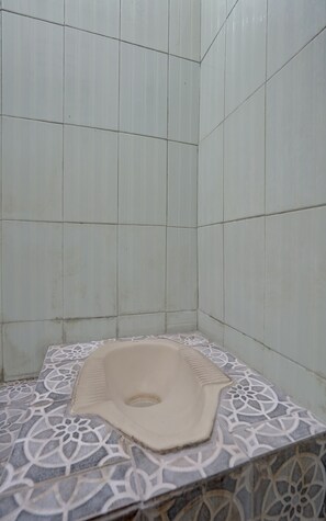 Economy Single Room | Bathroom | Shower, soap