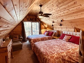 2 soverom, skrivebord, strykejern/-brett og wi-fi (inkludert)