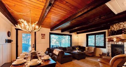 Lakefront with private dock & fire pit - Bunk House Cabin