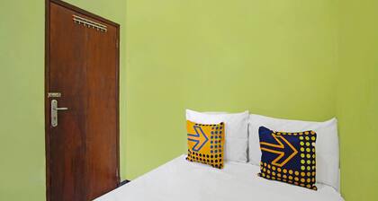 OYO Life 91869 Insan Mulia Kost Syariah