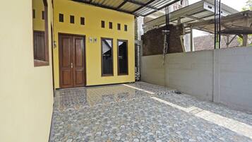 Ubetjent parkering (inkludert)