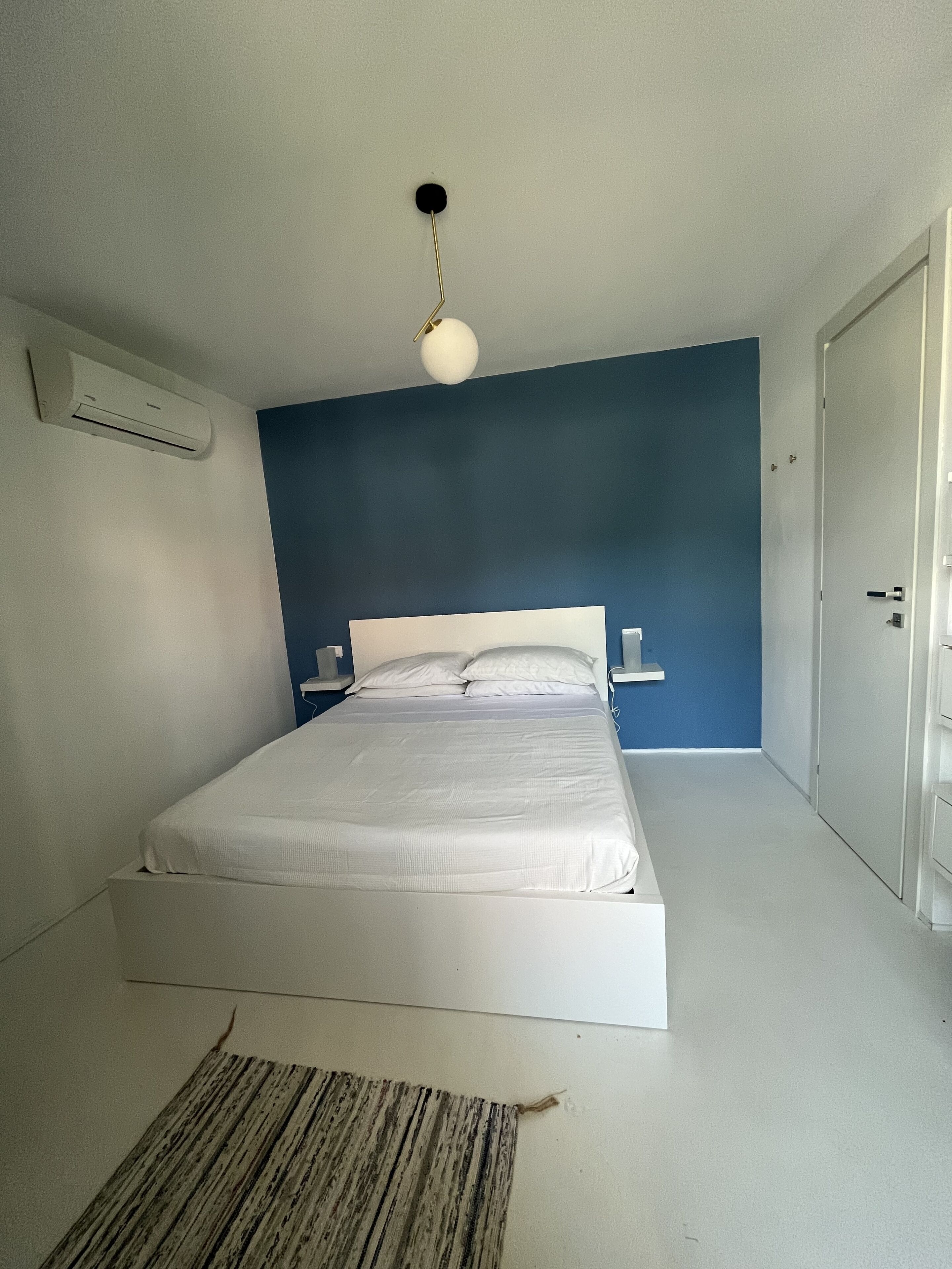 2 bedrooms, iron/ironing board, travel crib, free WiFi