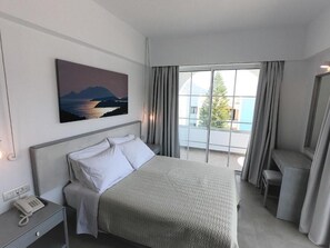 1 bedroom, in-room safe, individually decorated, individually furnished