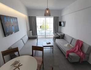 1 室のベッドルーム、セーフティボックス (室内)、客室ごとに異なる装飾、客室ごとに異なるインテリア
