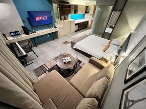 1 bedroom, iron/ironing board, free WiFi, bed sheets - Cozy, Comfy & Spacious Hotel Type Condo with FREE Wifi, PS5 & 55" Smart TV (Quezon City)