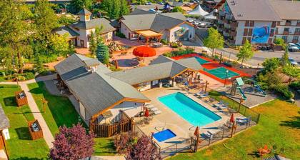 Snowstorm Studio on Icicle Village