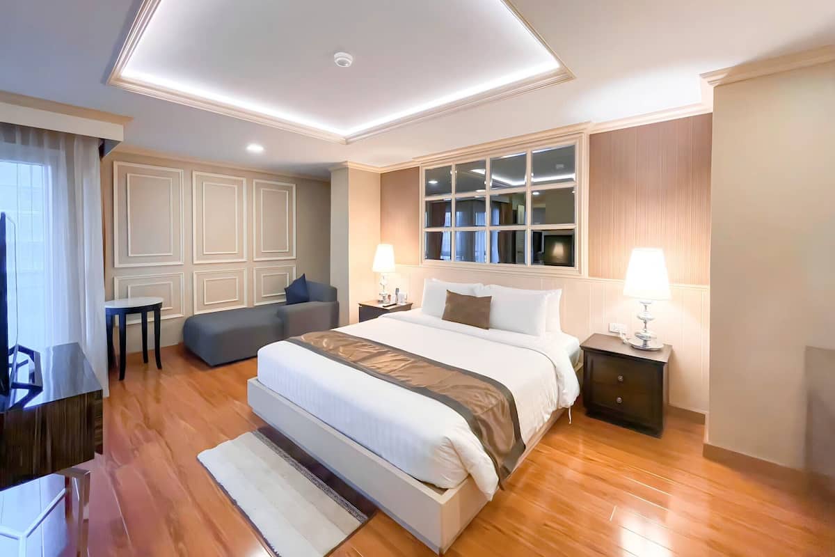 Executive-sviitti, 2 makuuhuonetta | Työpöytä, kannettavalle tietokoneelle sopiva työtila, pimennysverhot