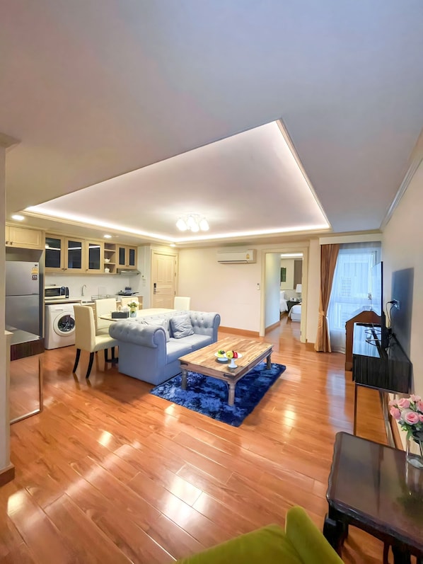 Executive Suite, 2 Bedrooms | Living area | Smart TV, Netflix, streaming services - Syama Hana Executive Apartment Thonglor (Bangkok)