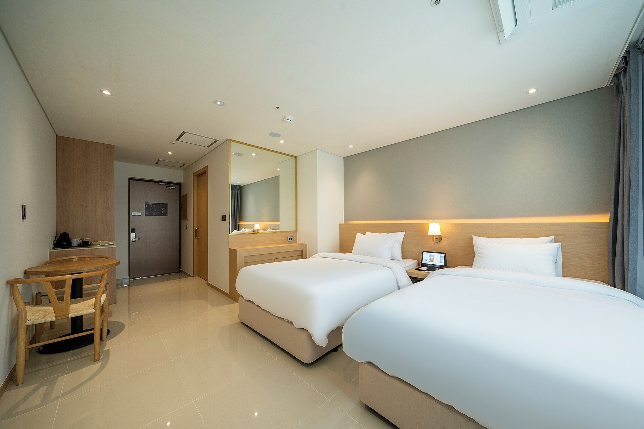 Habitación estándar con 2 camas individuales | Wifi gratis y ropa de cama 