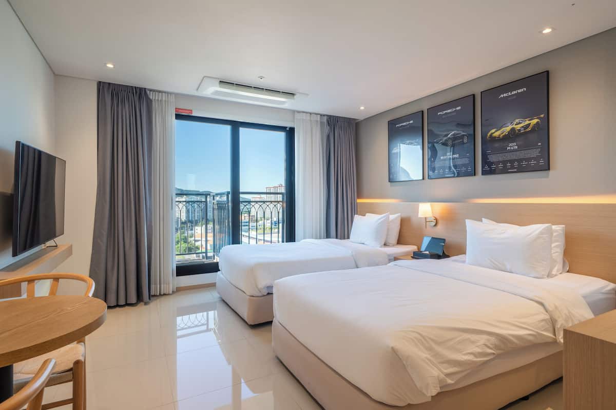 Standard Twin Room | Free WiFi, bed sheets