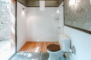 Bathtub