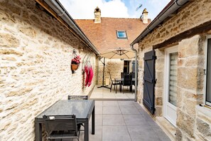 Outdoor dining - Holiday Home 'La Boutique Germain 4 to 6 Persons' with Private Terrace (Lacave)