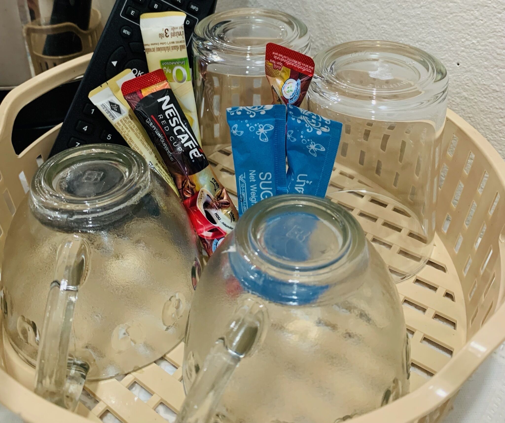 TV connectée de 32 pouces avec chaînes par câble, télévision