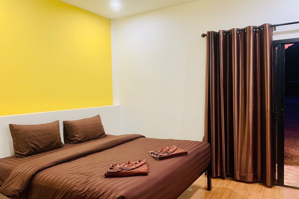 1 bedroom, desk, free WiFi