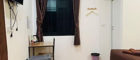 1 sovrum, skrivbord, gratis wi-fi och sängkläder