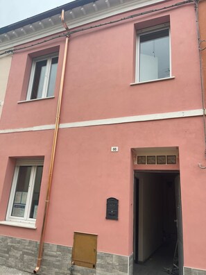 Exterior detail - Apartment "La Divina Holiday" with A/C and Wi-Fi (Ravenna)