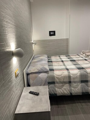 1 bedroom, free WiFi, bed sheets - Apartment "La Divina Holiday" with A/C and Wi-Fi (Ravenna)