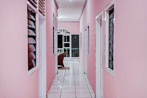 Lobby - OYO 90289 Lestari Syariah Homestay (Cirebon)