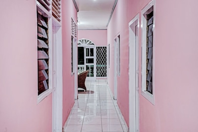 OYO 90289 Lestari Syariah Homestay